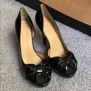 Black bow tie heels